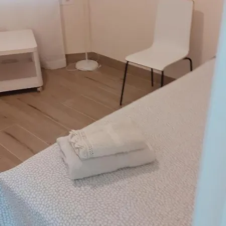 Amplio Piso Al Lado De La Playa En 公寓 *